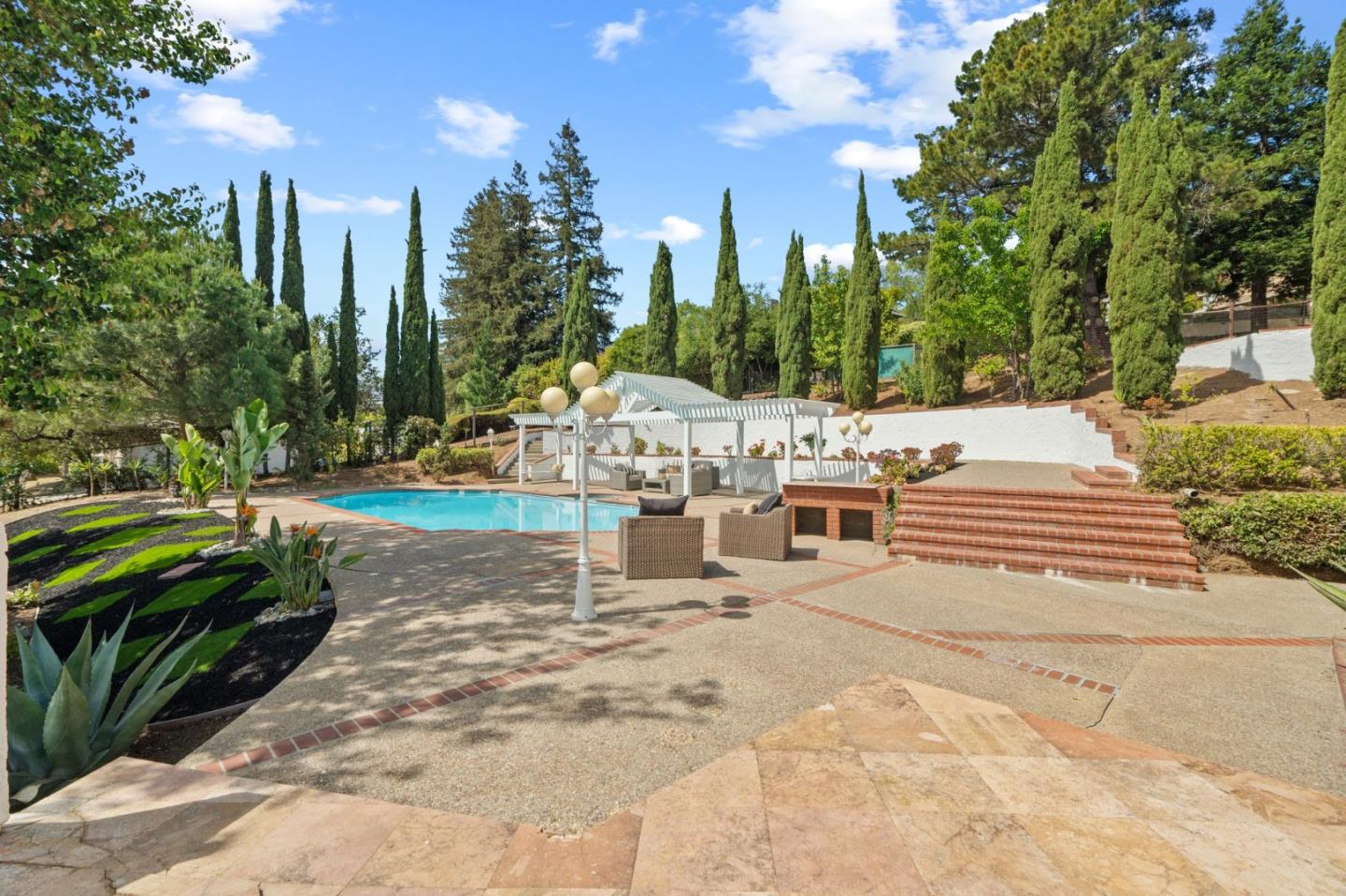 Detail Gallery Image 53 of 70 For 12479 Crayside Ln, Saratoga,  CA 95070 - 5 Beds | 3/1 Baths