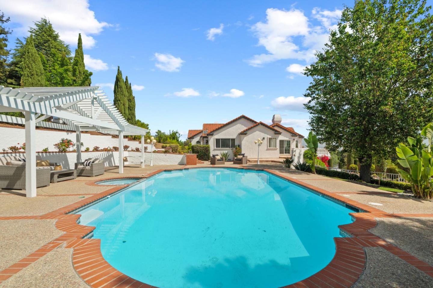 Detail Gallery Image 59 of 70 For 12479 Crayside Ln, Saratoga,  CA 95070 - 5 Beds | 3/1 Baths