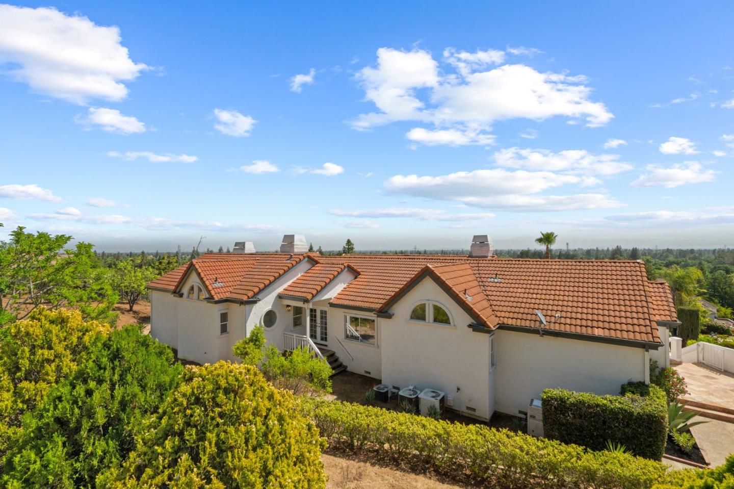 Detail Gallery Image 61 of 70 For 12479 Crayside Ln, Saratoga,  CA 95070 - 5 Beds | 3/1 Baths