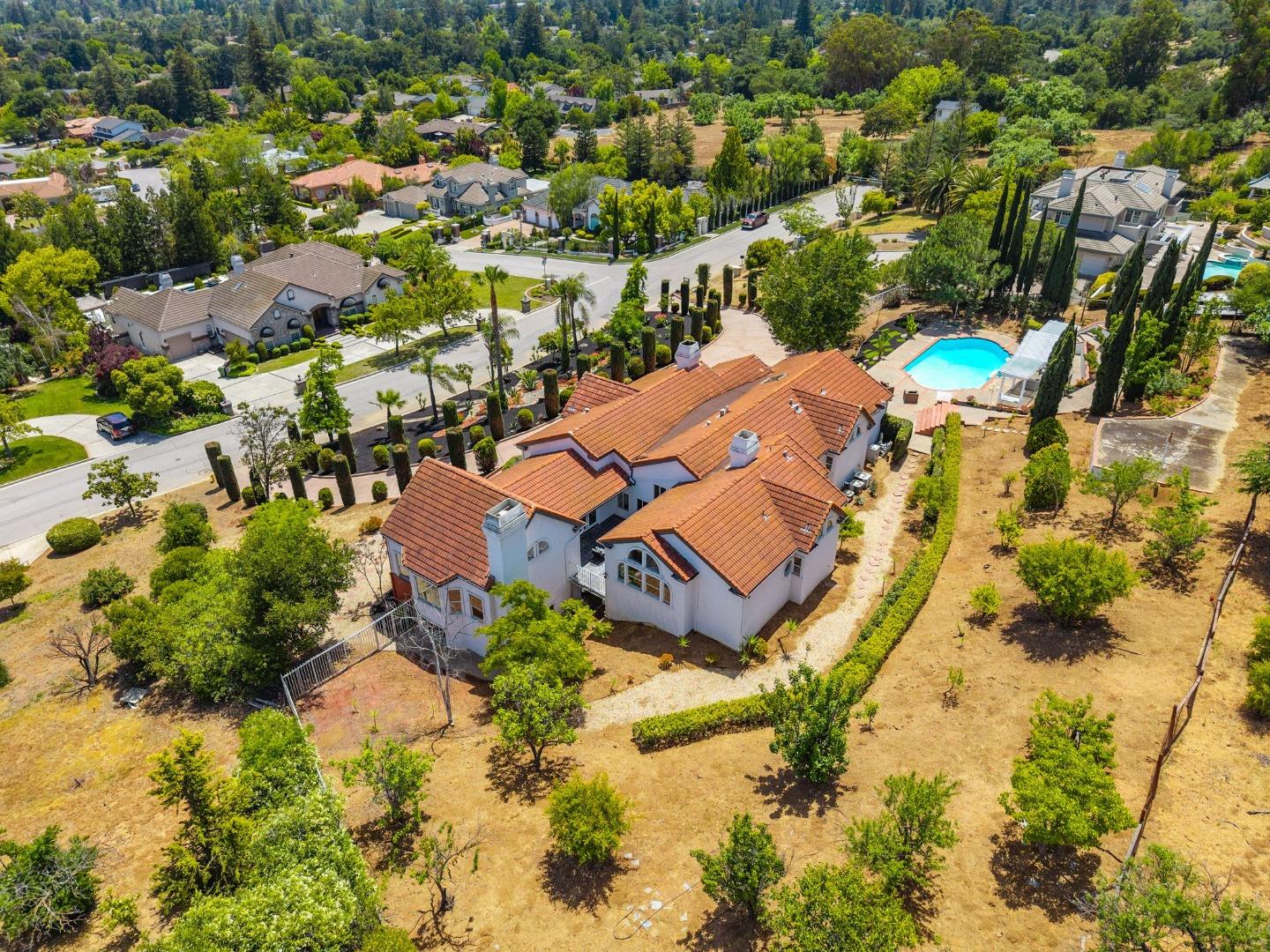 Detail Gallery Image 66 of 70 For 12479 Crayside Ln, Saratoga,  CA 95070 - 5 Beds | 3/1 Baths