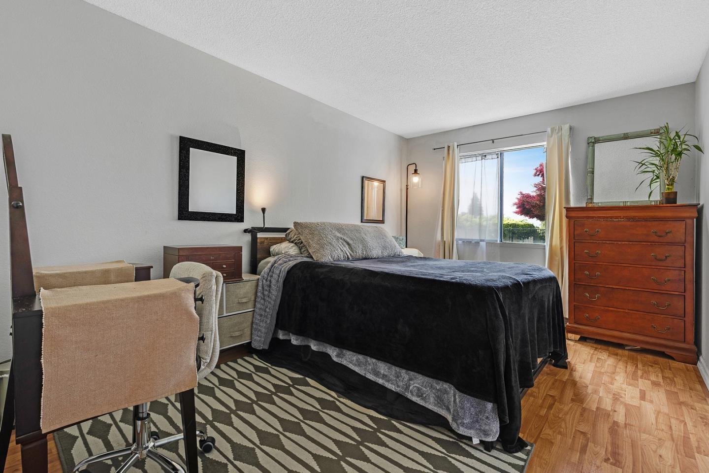 Detail Gallery Image 10 of 19 For 26088 Kay Ave #110,  Hayward,  CA 94545 - 2 Beds | 1 Baths