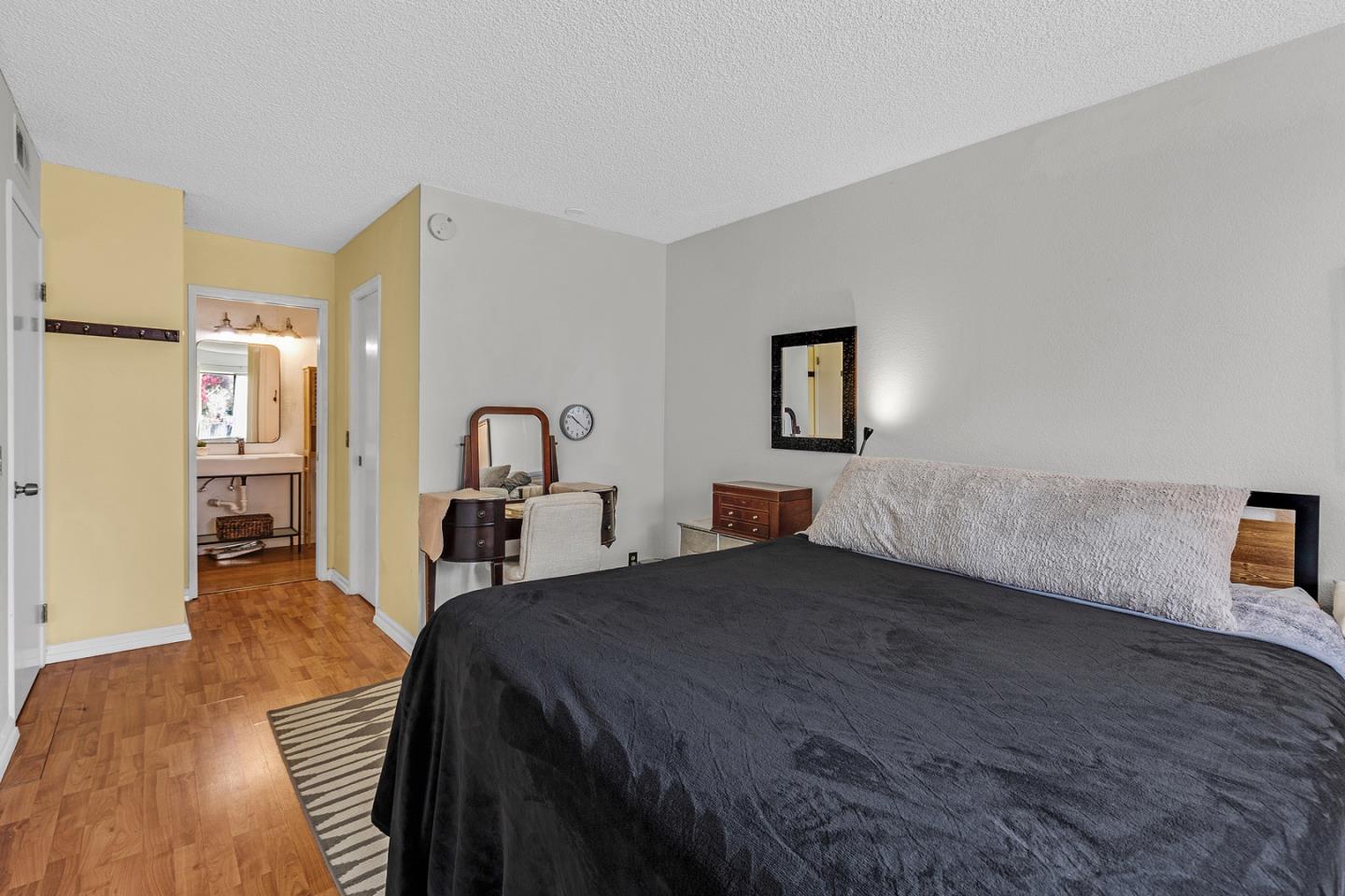 Detail Gallery Image 11 of 19 For 26088 Kay Ave #110,  Hayward,  CA 94545 - 2 Beds | 1 Baths