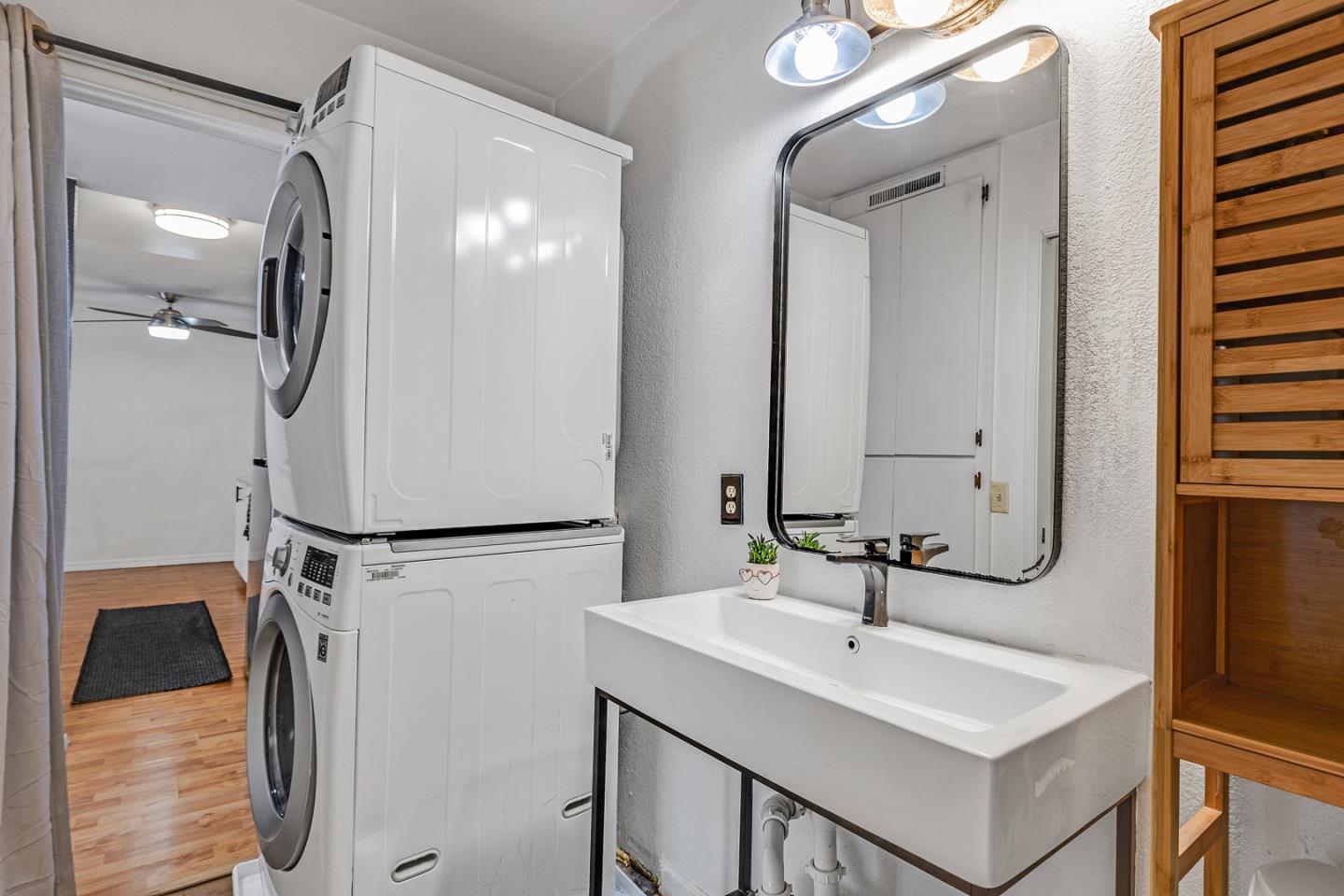 Detail Gallery Image 13 of 19 For 26088 Kay Ave #110,  Hayward,  CA 94545 - 2 Beds | 1 Baths