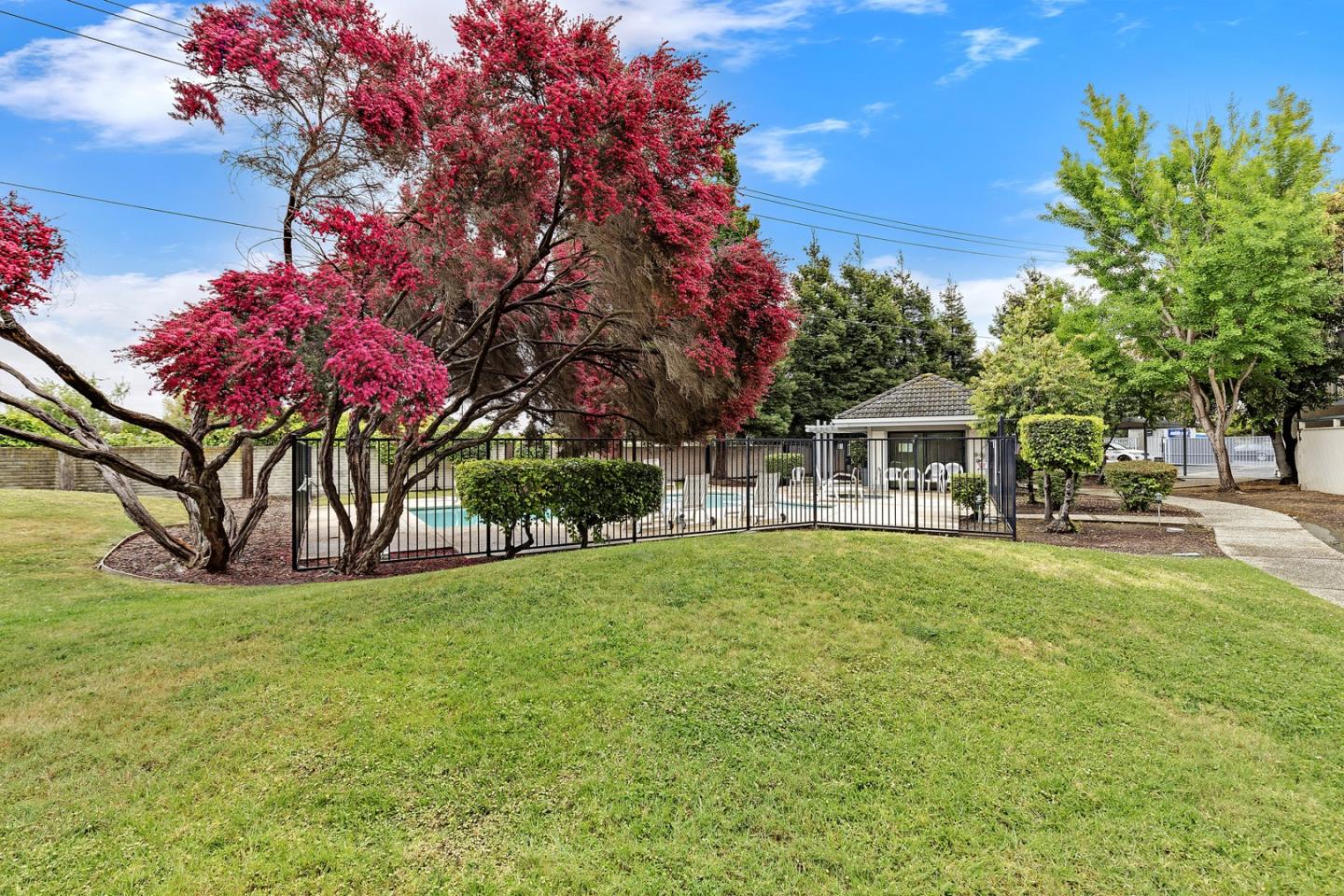 Detail Gallery Image 17 of 19 For 26088 Kay Ave #110,  Hayward,  CA 94545 - 2 Beds | 1 Baths