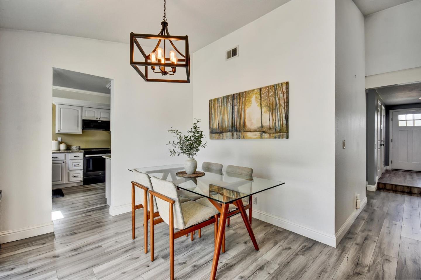 Detail Gallery Image 10 of 34 For 5078 Corte Verde Dr, San Jose,  CA 95111 - 3 Beds | 2 Baths