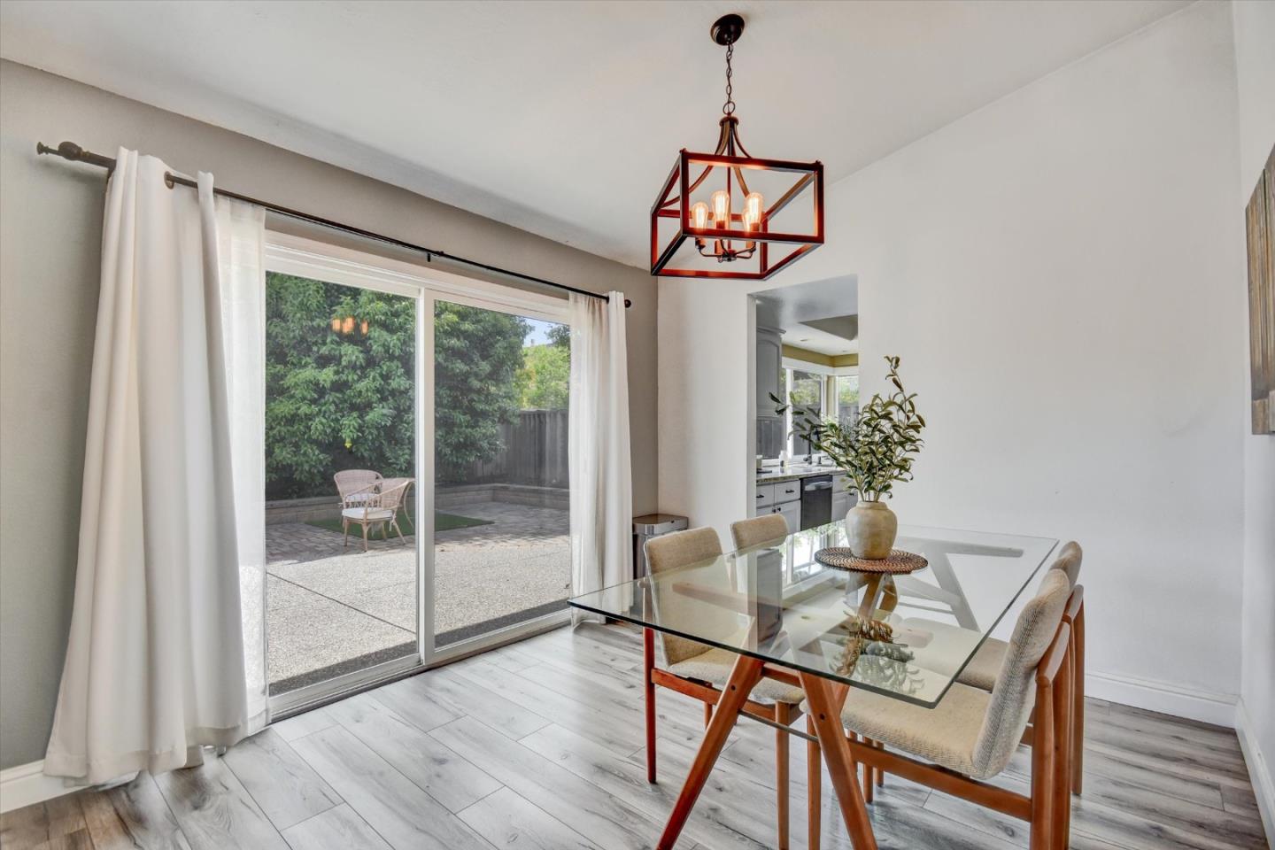 Detail Gallery Image 11 of 34 For 5078 Corte Verde Dr, San Jose,  CA 95111 - 3 Beds | 2 Baths
