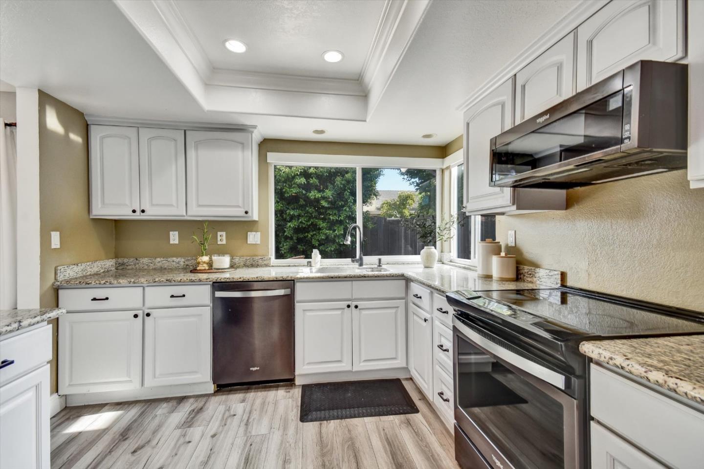 Detail Gallery Image 13 of 34 For 5078 Corte Verde Dr, San Jose,  CA 95111 - 3 Beds | 2 Baths