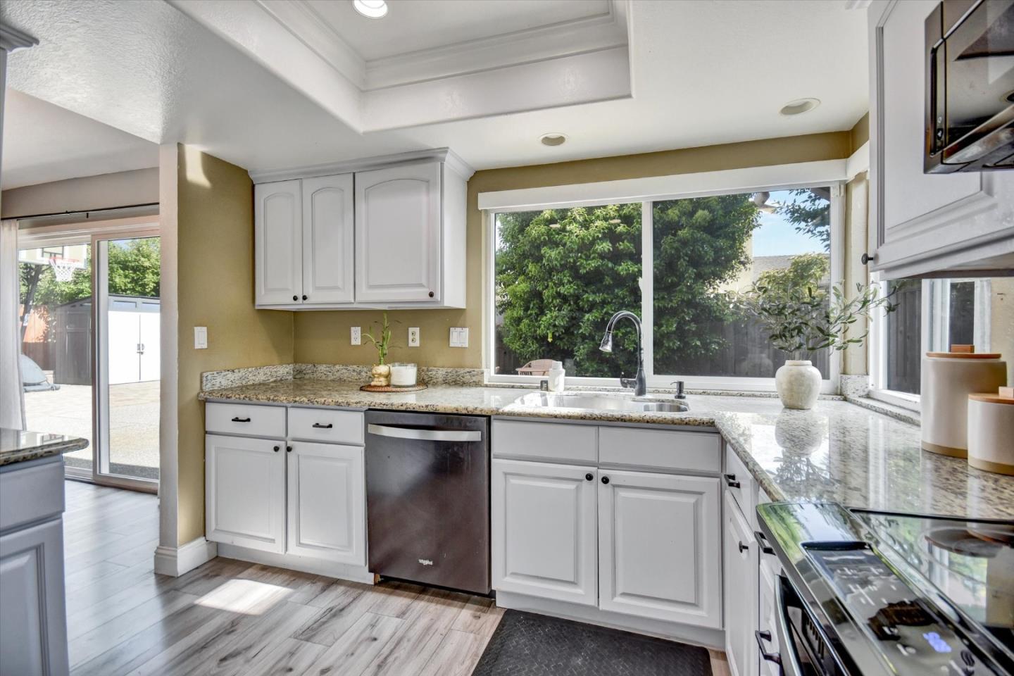 Detail Gallery Image 14 of 34 For 5078 Corte Verde Dr, San Jose,  CA 95111 - 3 Beds | 2 Baths