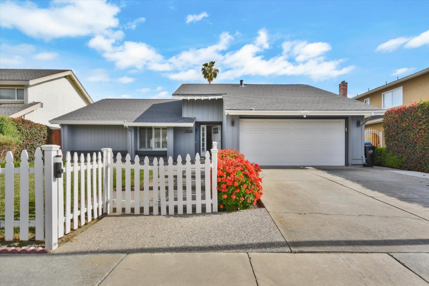 Detail Gallery Image 2 of 34 For 5078 Corte Verde Dr, San Jose,  CA 95111 - 3 Beds | 2 Baths