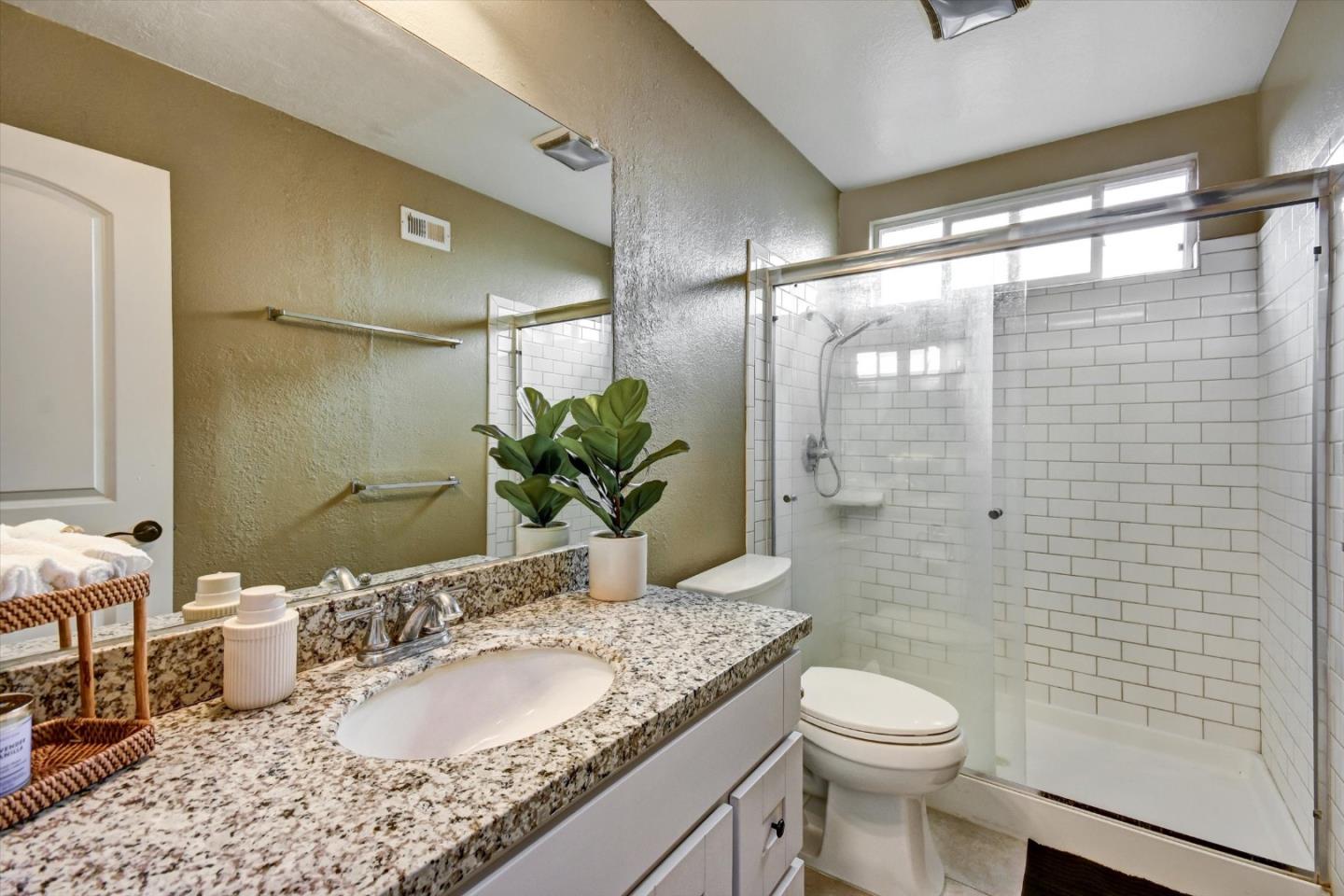 Detail Gallery Image 22 of 34 For 5078 Corte Verde Dr, San Jose,  CA 95111 - 3 Beds | 2 Baths