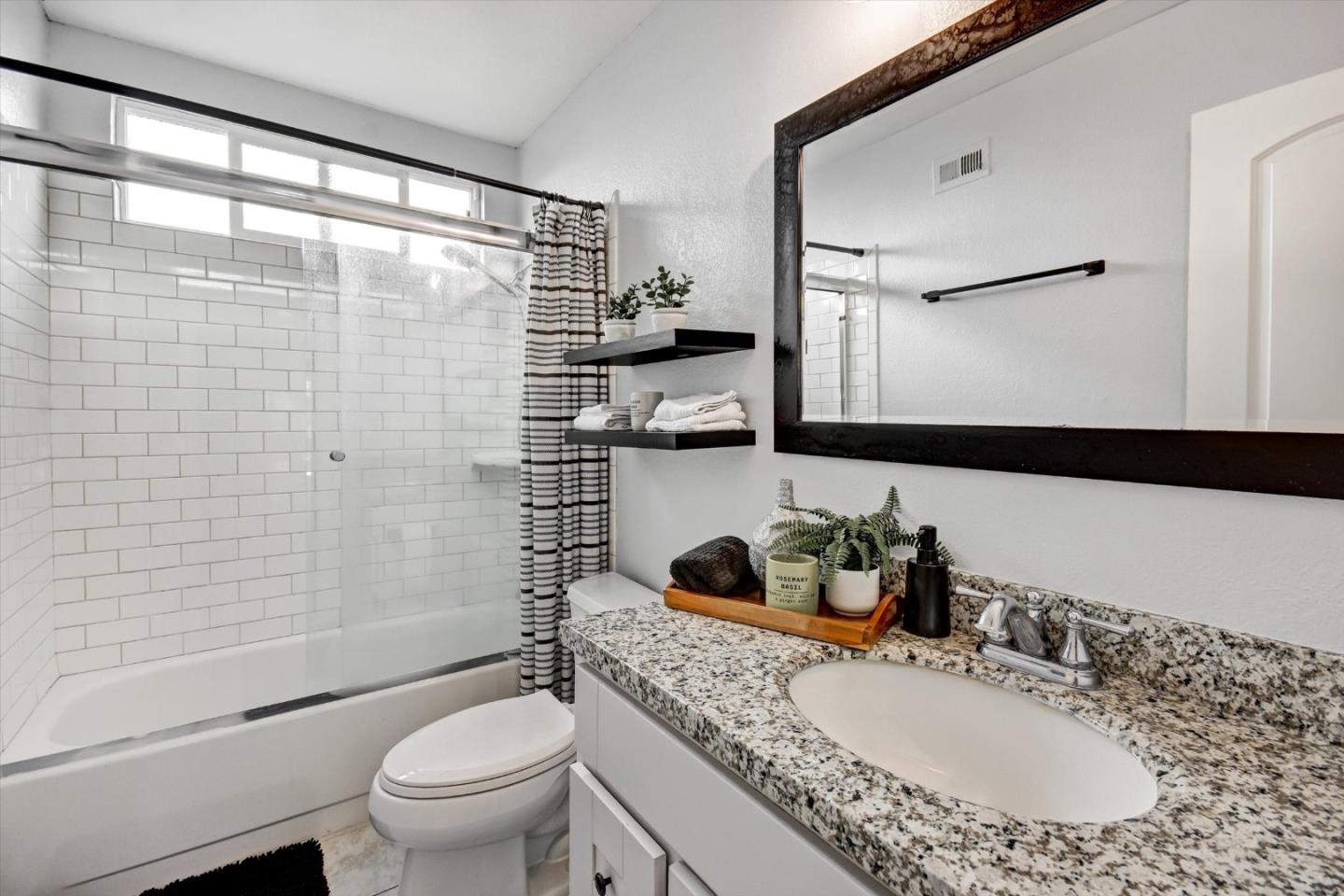 Detail Gallery Image 26 of 34 For 5078 Corte Verde Dr, San Jose,  CA 95111 - 3 Beds | 2 Baths