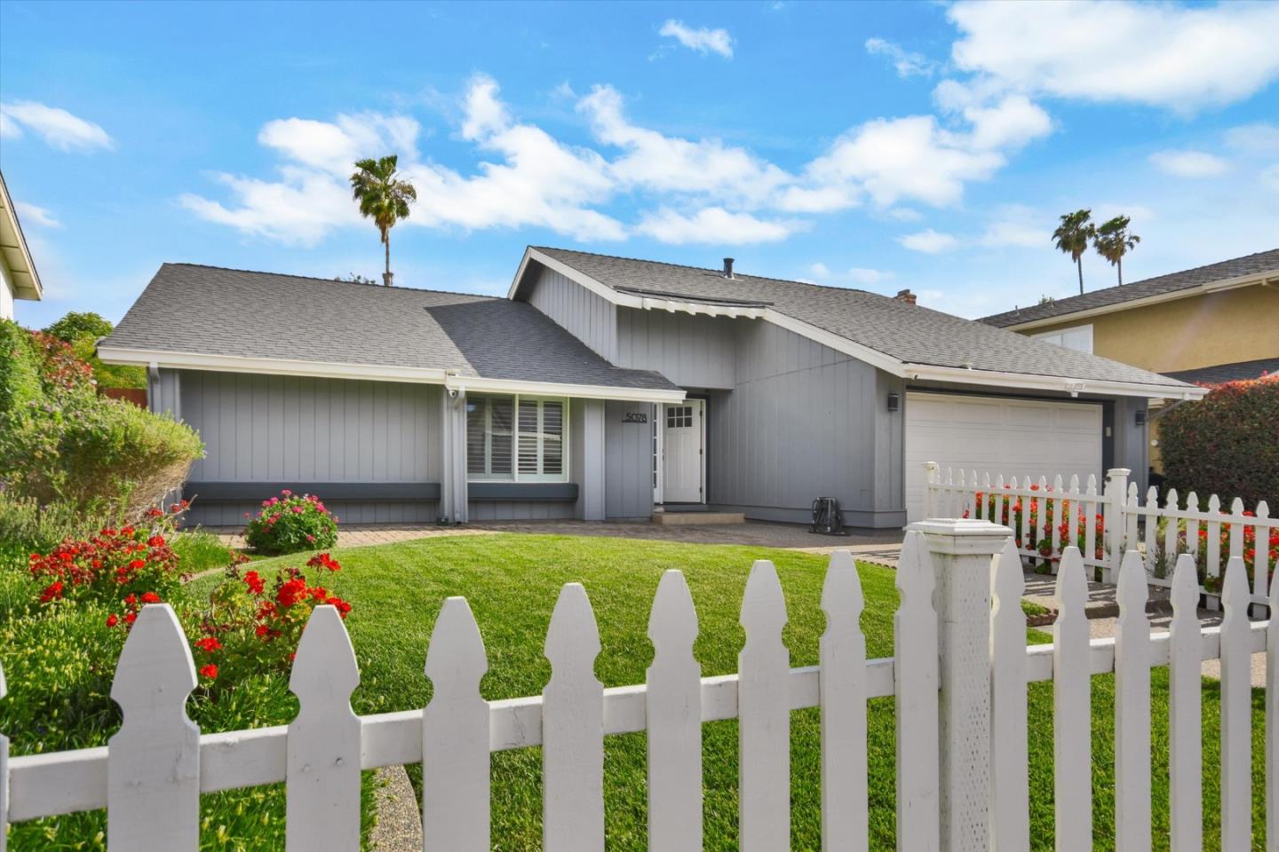 Detail Gallery Image 3 of 34 For 5078 Corte Verde Dr, San Jose,  CA 95111 - 3 Beds | 2 Baths