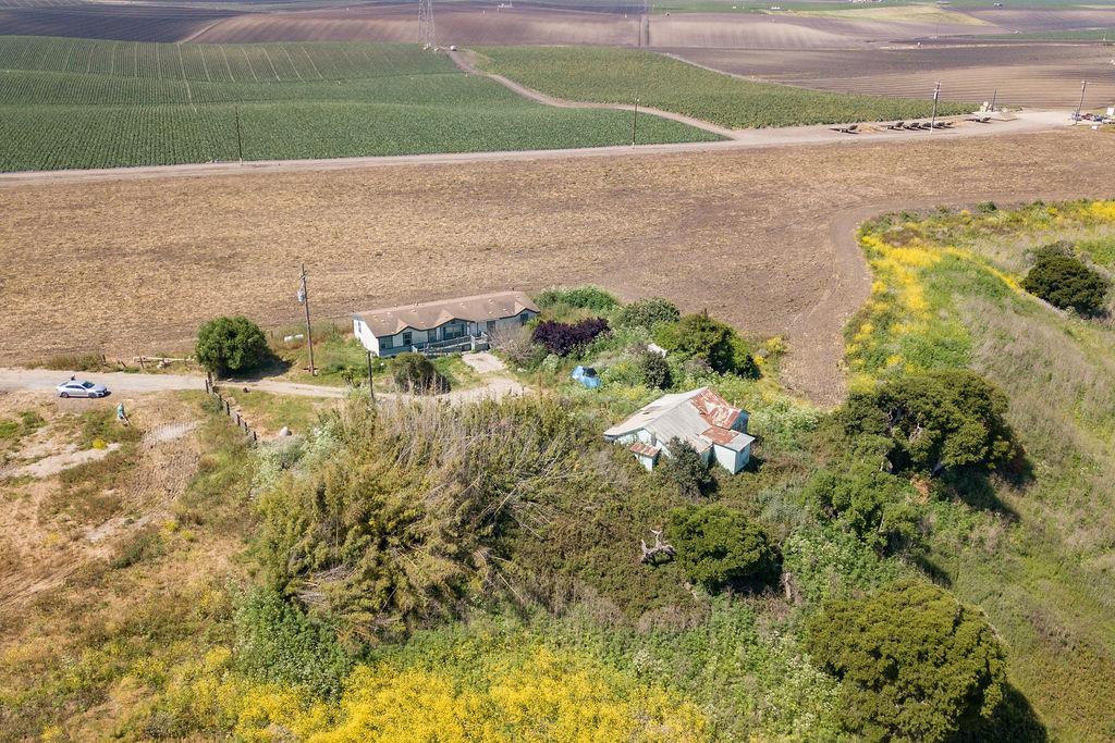 Detail Gallery Image 16 of 30 For 156 San Jon Rd, Salinas,  CA 93907 - 3 Beds | 2 Baths