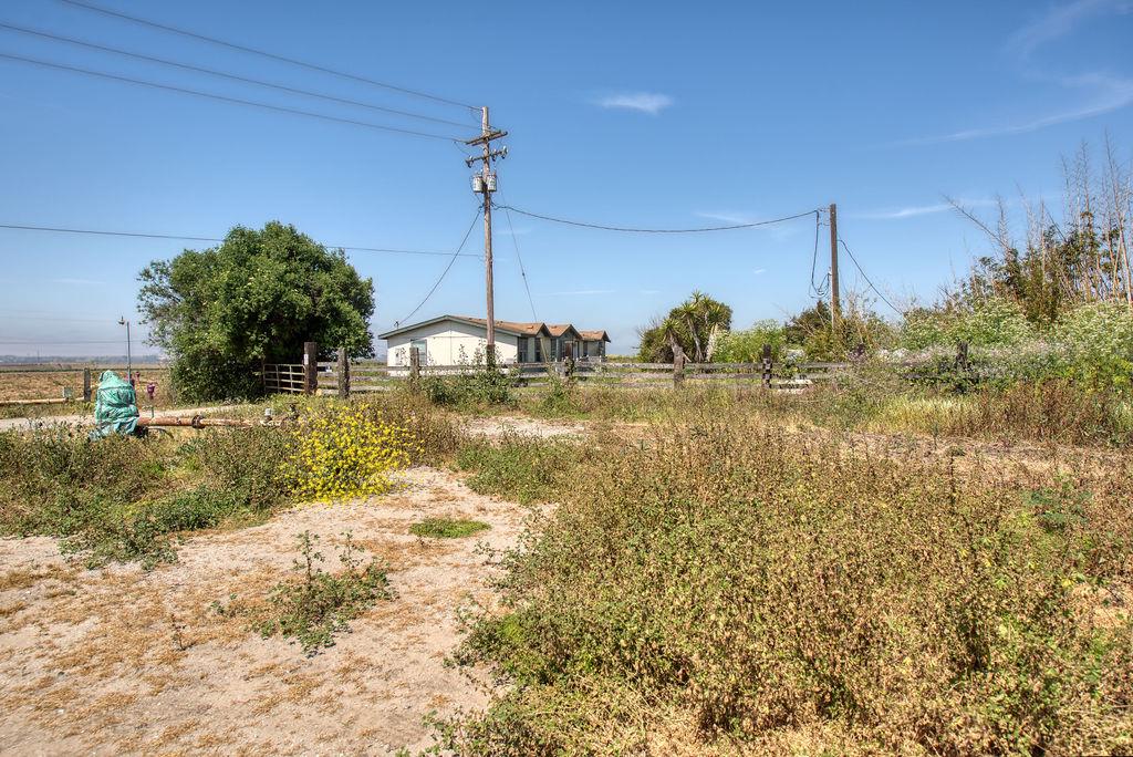 Detail Gallery Image 27 of 30 For 156 San Jon Rd, Salinas,  CA 93907 - 3 Beds | 2 Baths