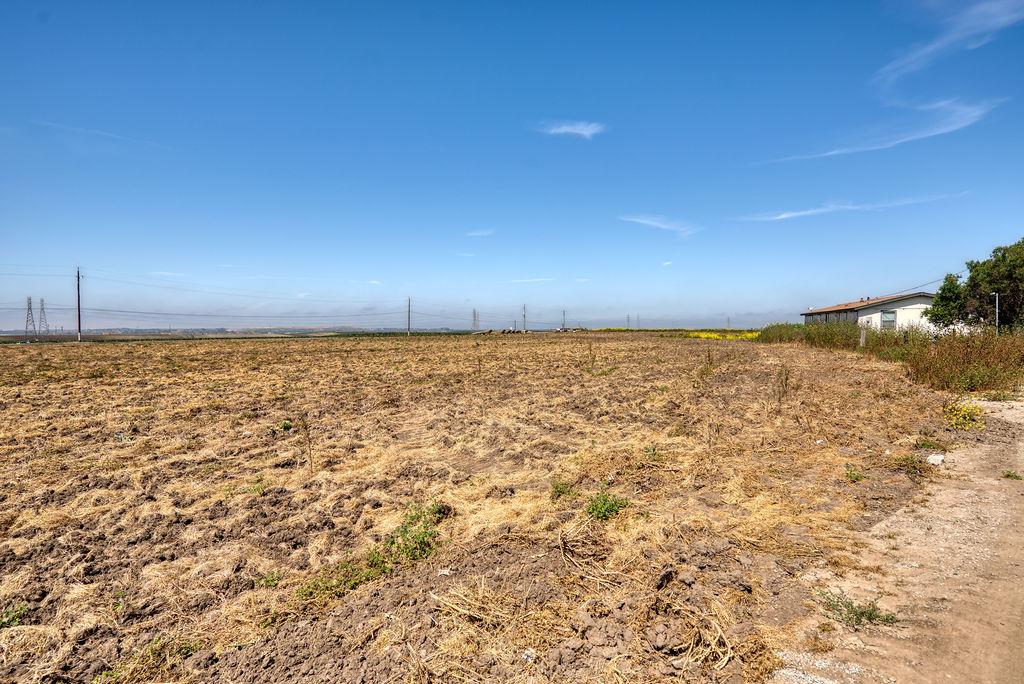 Detail Gallery Image 28 of 30 For 156 San Jon Rd, Salinas,  CA 93907 - 3 Beds | 2 Baths