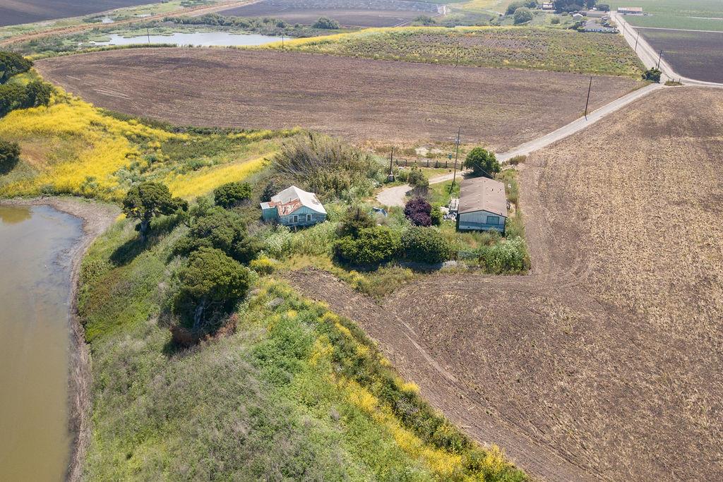 Detail Gallery Image 7 of 30 For 156 San Jon Rd, Salinas,  CA 93907 - 3 Beds | 2 Baths