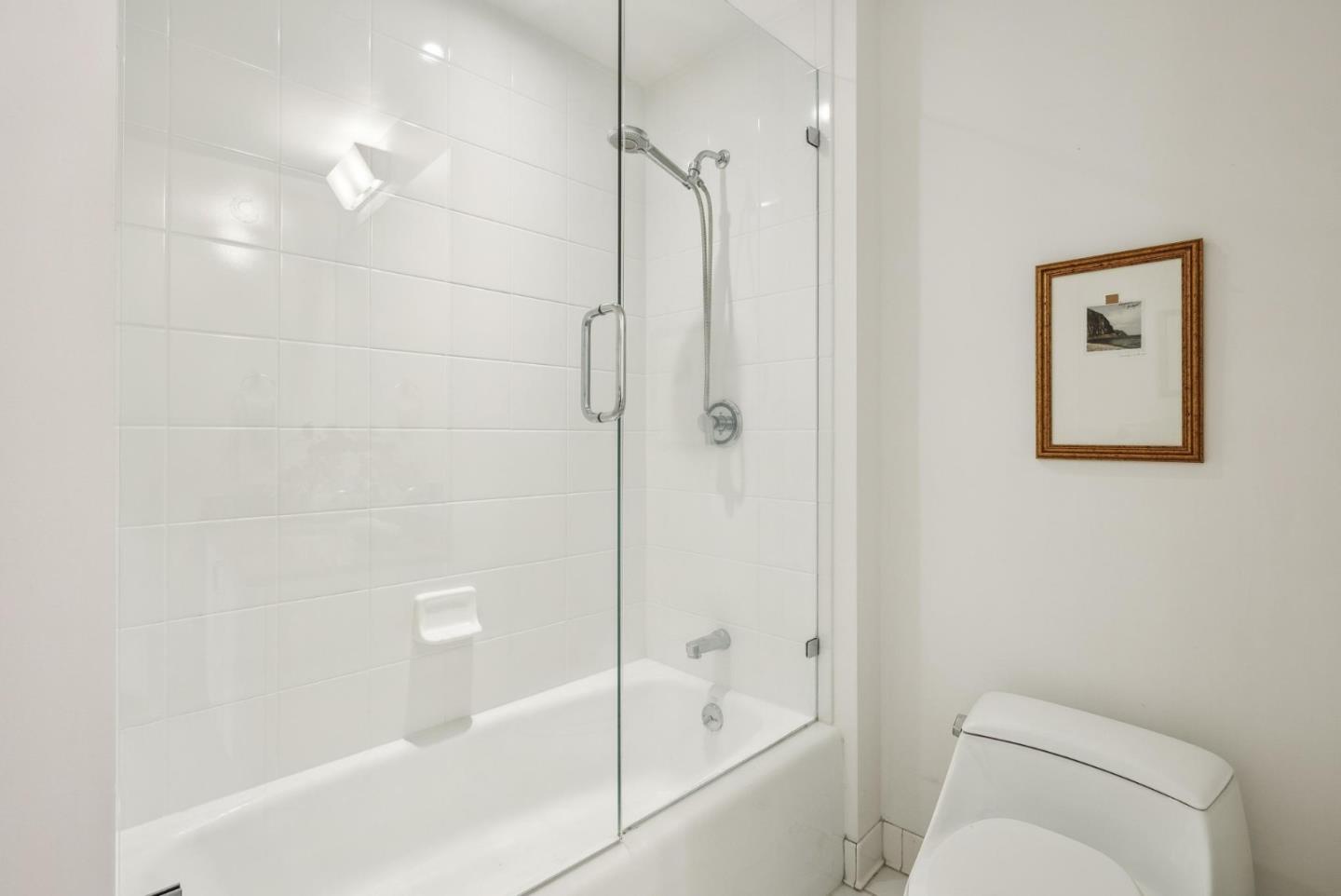 Detail Gallery Image 6 of 57 For 207 King St #402,  San Francisco,  CA 94107 - 2 Beds | 2/1 Baths
