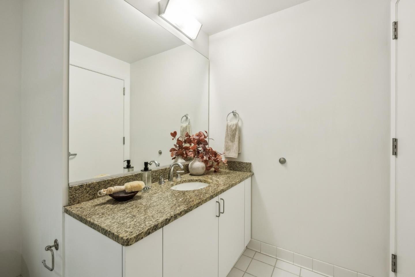 Detail Gallery Image 7 of 57 For 207 King St #402,  San Francisco,  CA 94107 - 2 Beds | 2/1 Baths