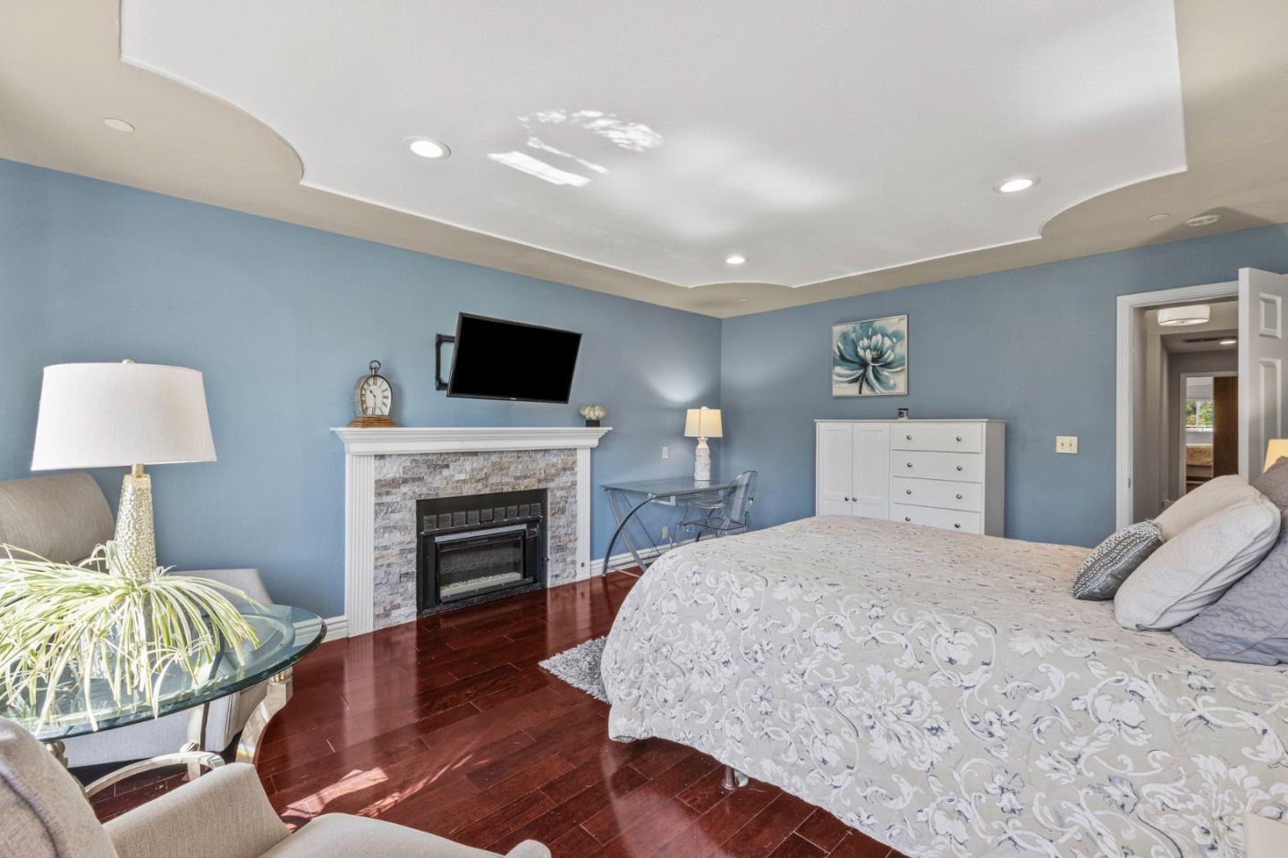 Detail Gallery Image 11 of 90 For 14830 Bartlett Ct, San Martin,  CA 95046 - 4 Beds | 4 Baths