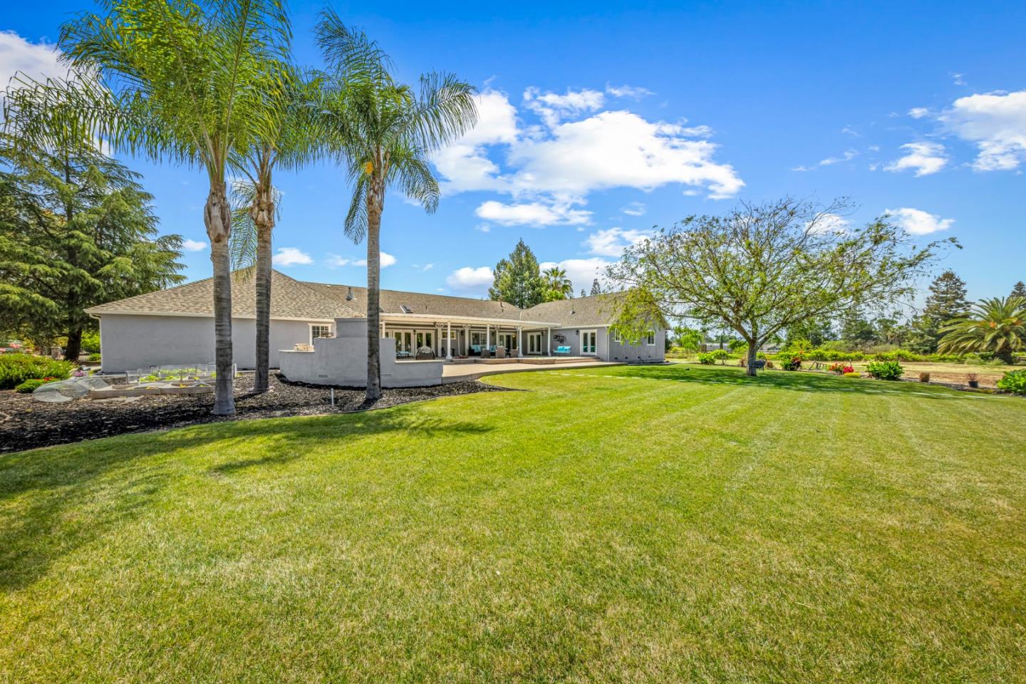 Detail Gallery Image 59 of 90 For 14830 Bartlett Ct, San Martin,  CA 95046 - 4 Beds | 4 Baths