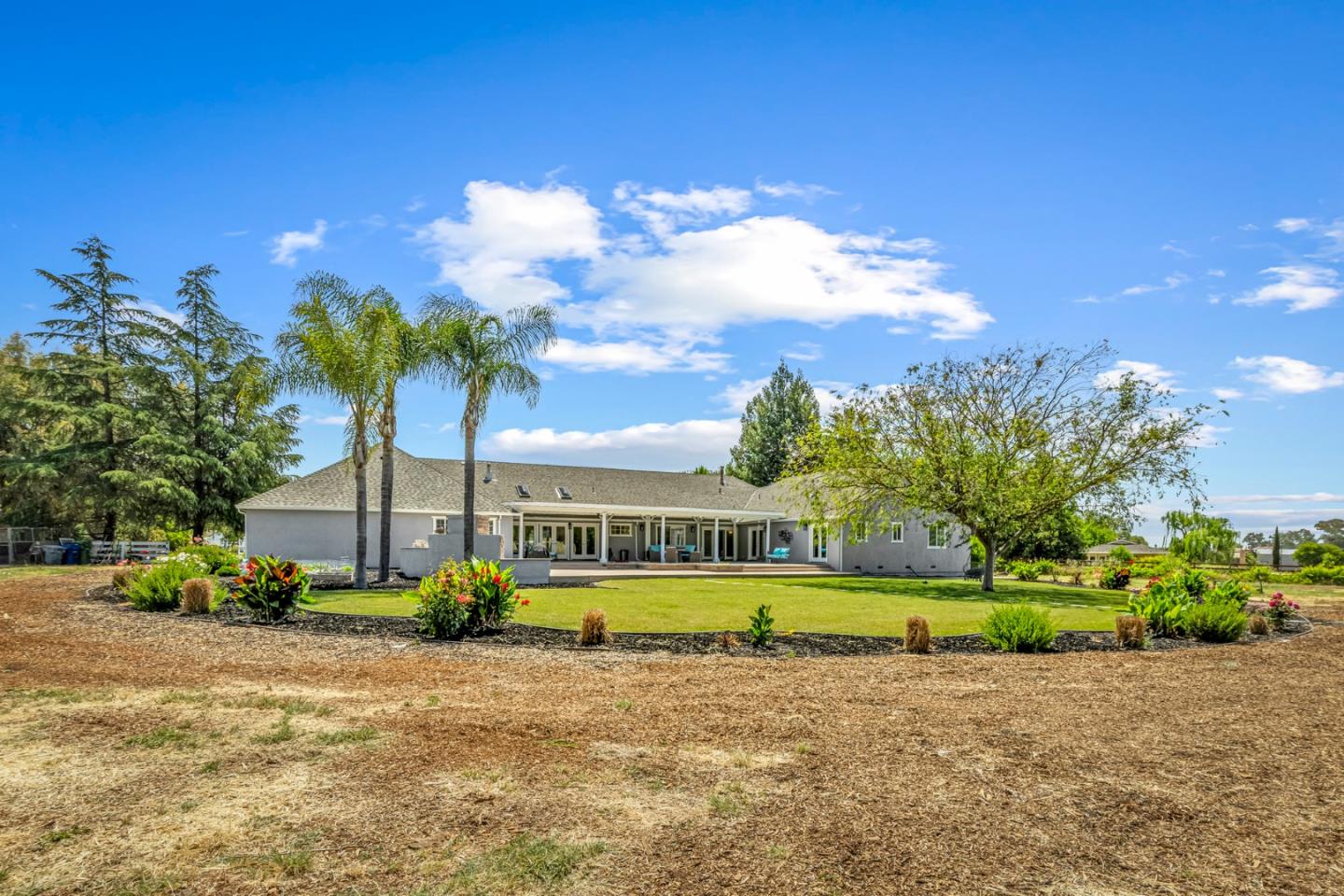 Detail Gallery Image 70 of 90 For 14830 Bartlett Ct, San Martin,  CA 95046 - 4 Beds | 4 Baths