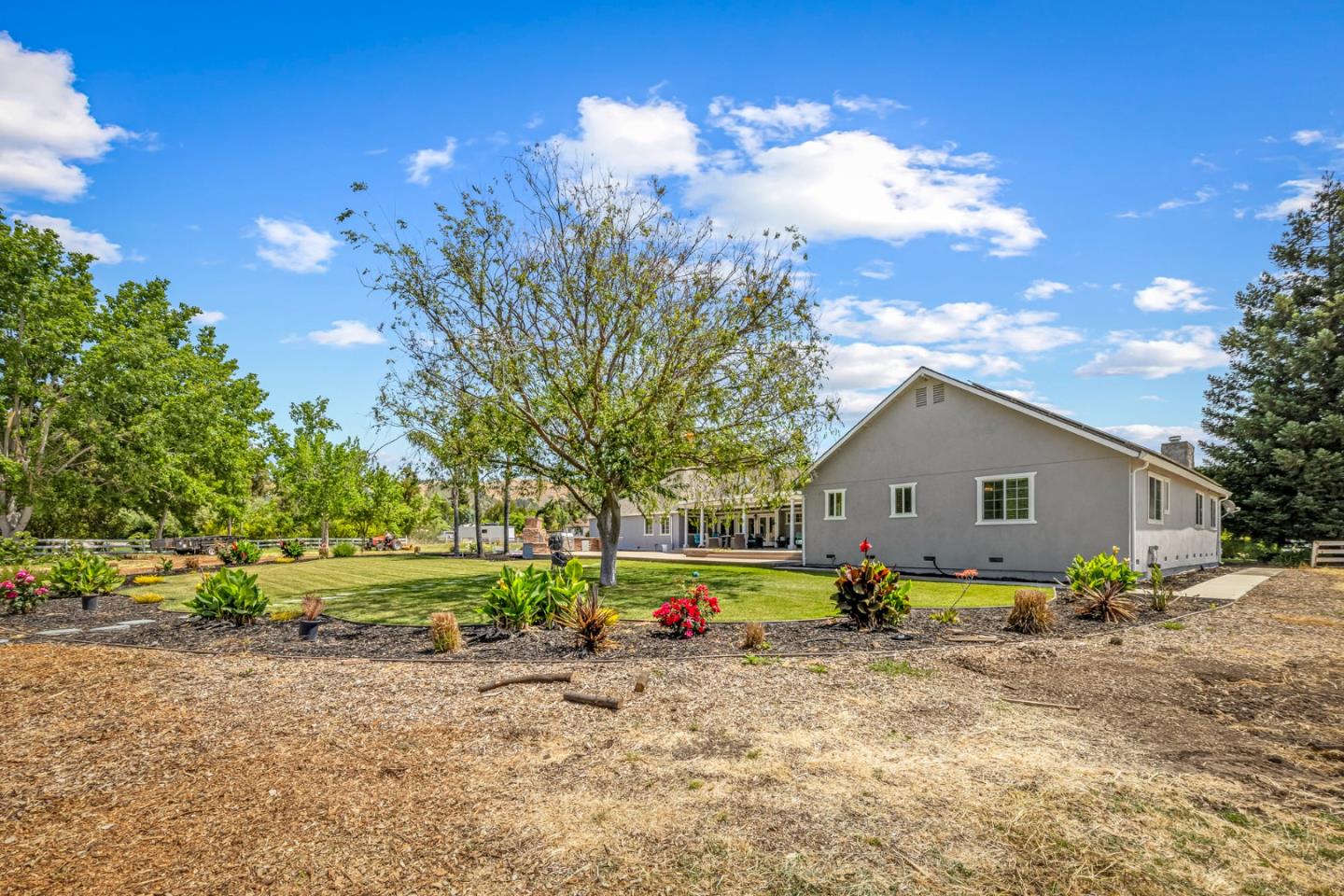 Detail Gallery Image 73 of 90 For 14830 Bartlett Ct, San Martin,  CA 95046 - 4 Beds | 4 Baths
