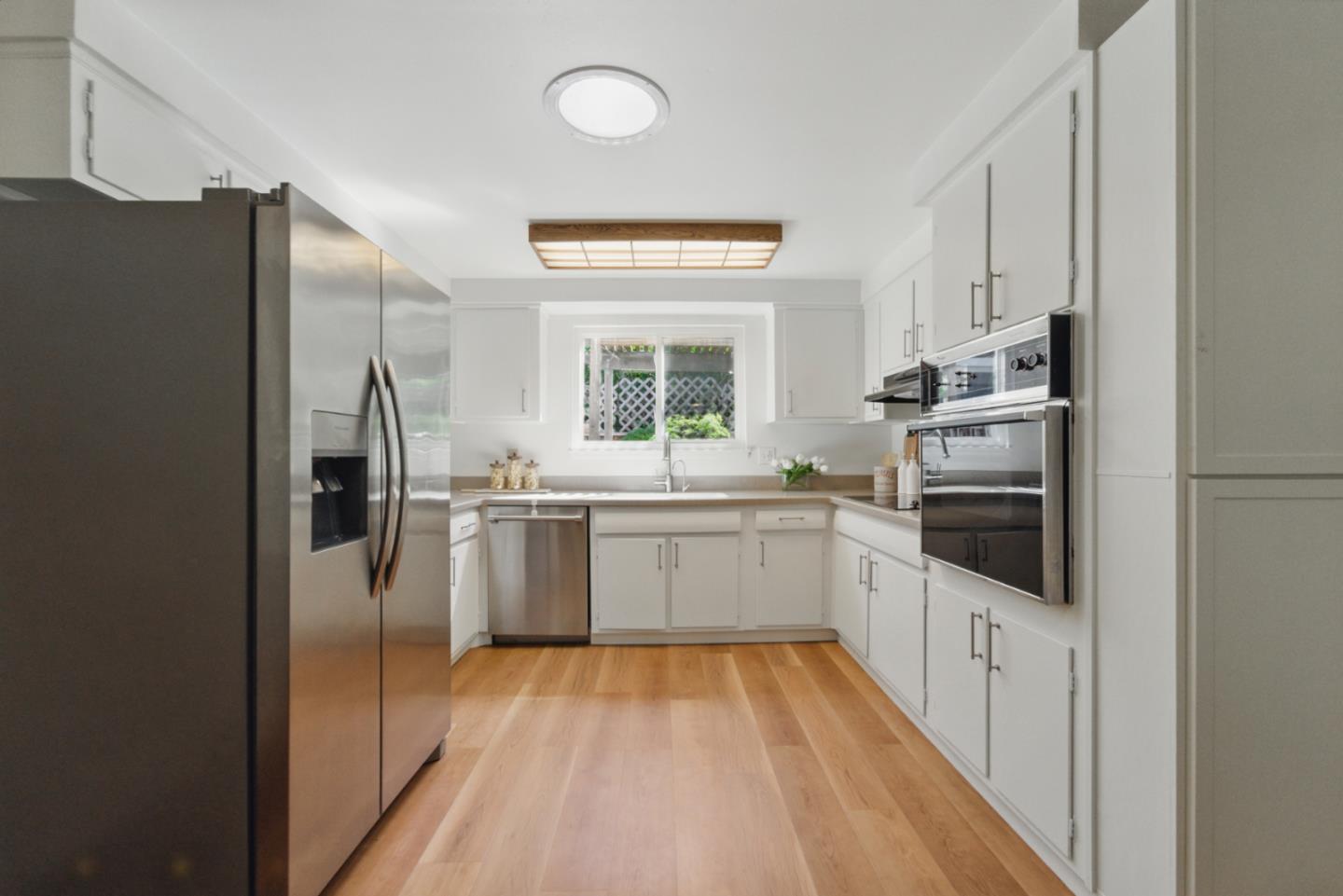 Detail Gallery Image 12 of 29 For 2467 Nightingale Dr, San Jose,  CA 95125 - 3 Beds | 2 Baths