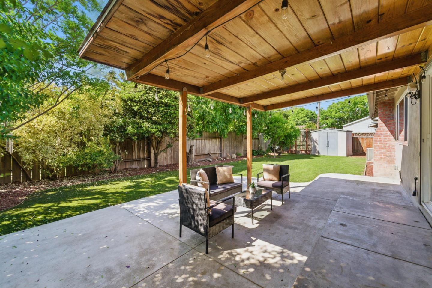 Detail Gallery Image 23 of 29 For 2467 Nightingale Dr, San Jose,  CA 95125 - 3 Beds | 2 Baths