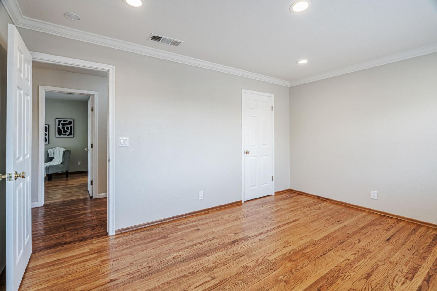 Detail Gallery Image 20 of 37 For 3334 Dias Dr, San Jose,  CA 95148 - 4 Beds | 3 Baths