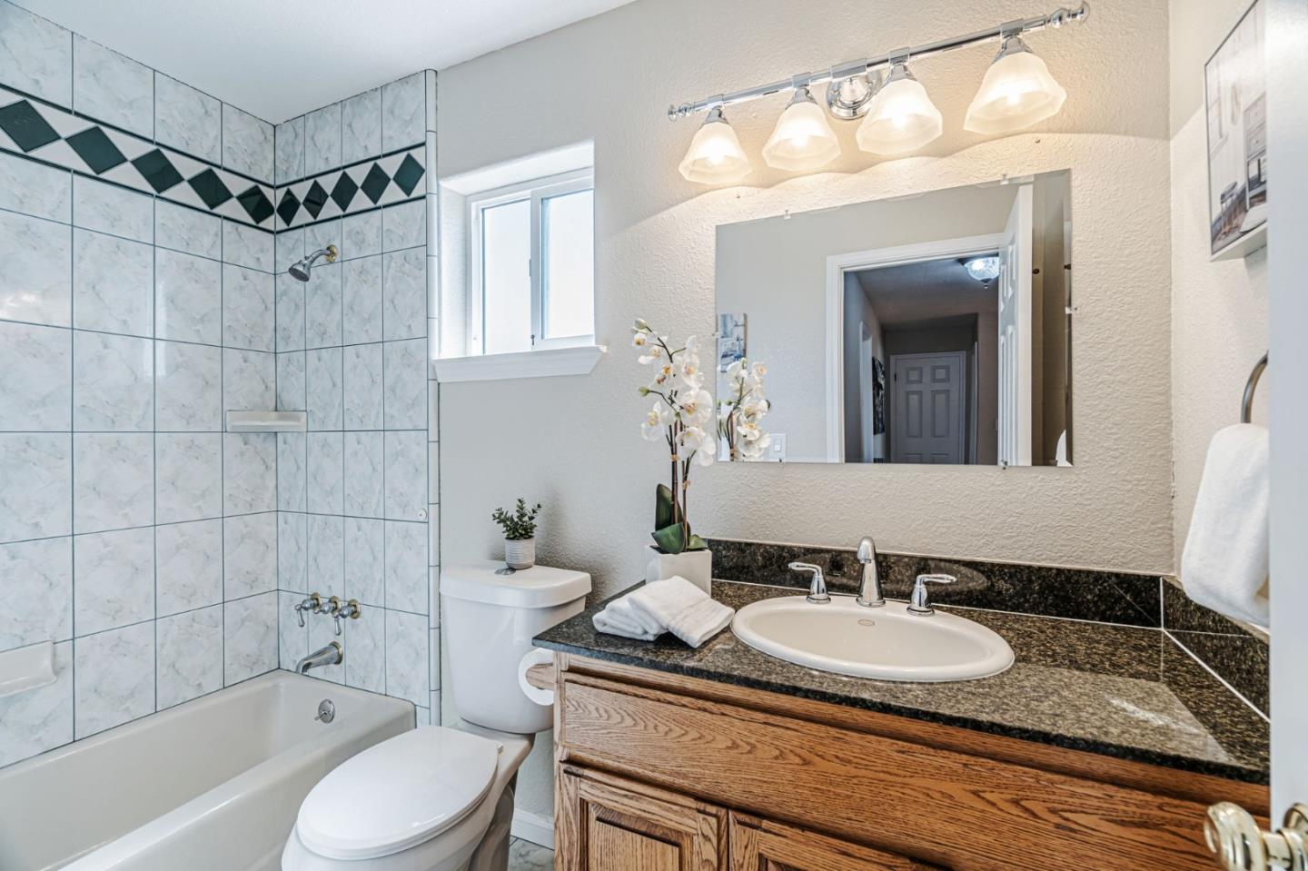 Detail Gallery Image 28 of 37 For 3334 Dias Dr, San Jose,  CA 95148 - 4 Beds | 3 Baths