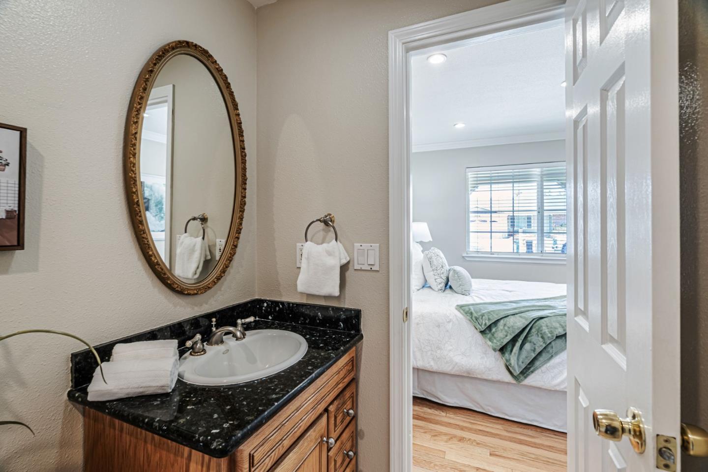 Detail Gallery Image 9 of 37 For 3334 Dias Dr, San Jose,  CA 95148 - 4 Beds | 3 Baths