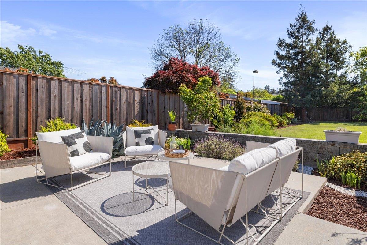 Detail Gallery Image 21 of 31 For 244 Hillview Ave, Redwood City,  CA 94062 - 3 Beds | 2 Baths
