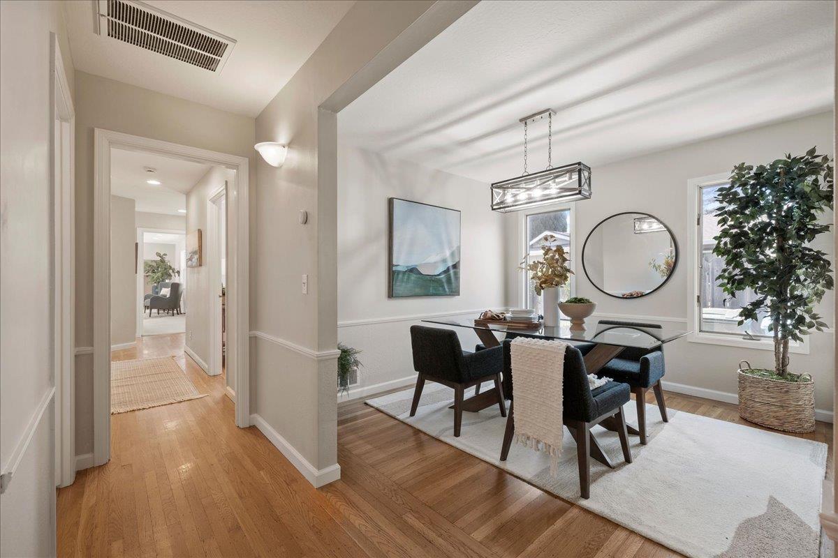 Detail Gallery Image 4 of 31 For 244 Hillview Ave, Redwood City,  CA 94062 - 3 Beds | 2 Baths