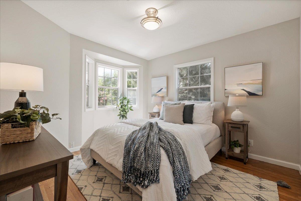 Detail Gallery Image 6 of 31 For 244 Hillview Ave, Redwood City,  CA 94062 - 3 Beds | 2 Baths