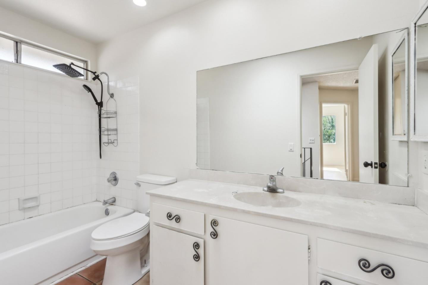Detail Gallery Image 29 of 40 For 7433 Crawford Dr, Gilroy,  CA 95020 - 4 Beds | 2/1 Baths