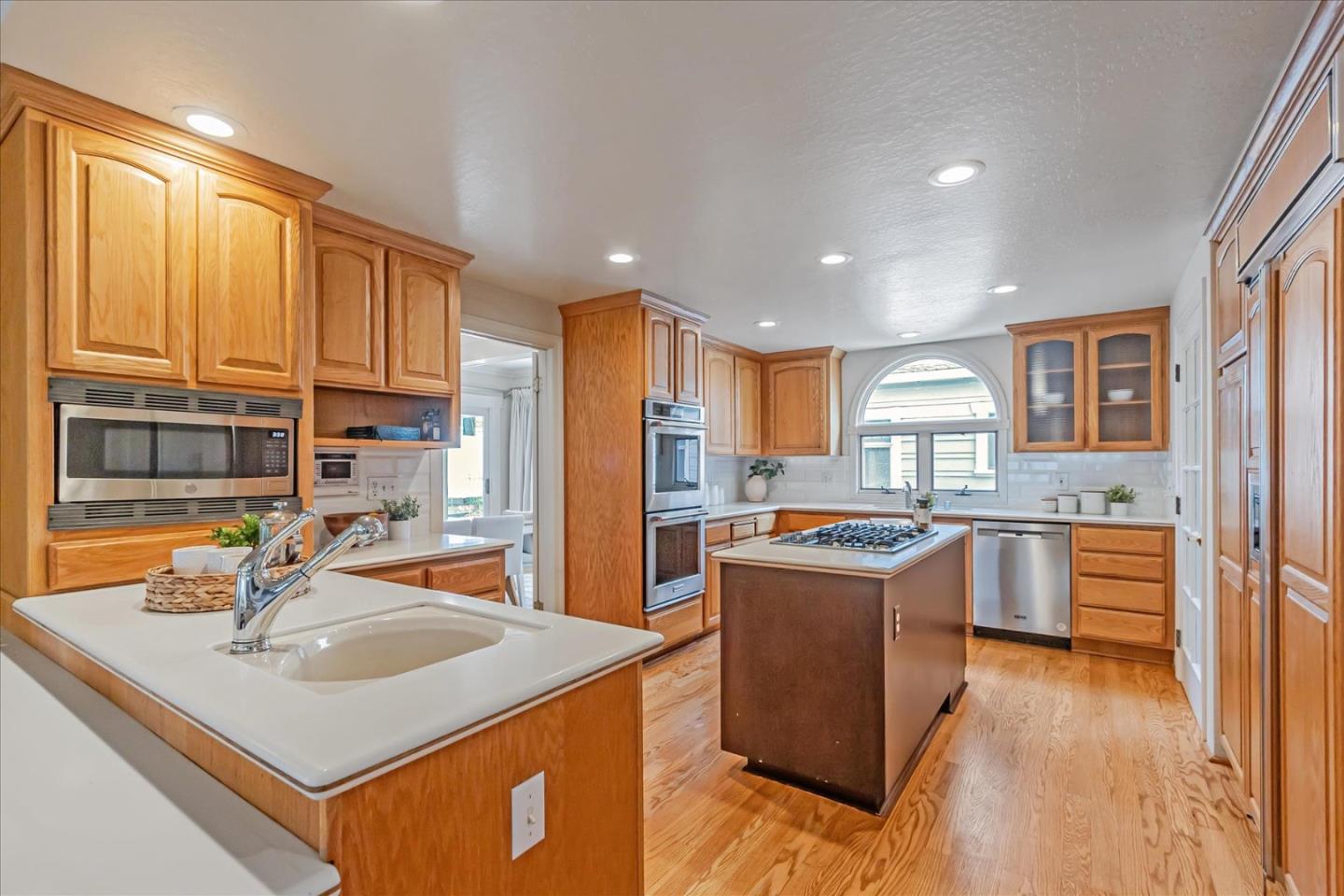 Detail Gallery Image 21 of 60 For 137 S 17th St, San Jose,  CA 95112 - 4 Beds | 2/1 Baths