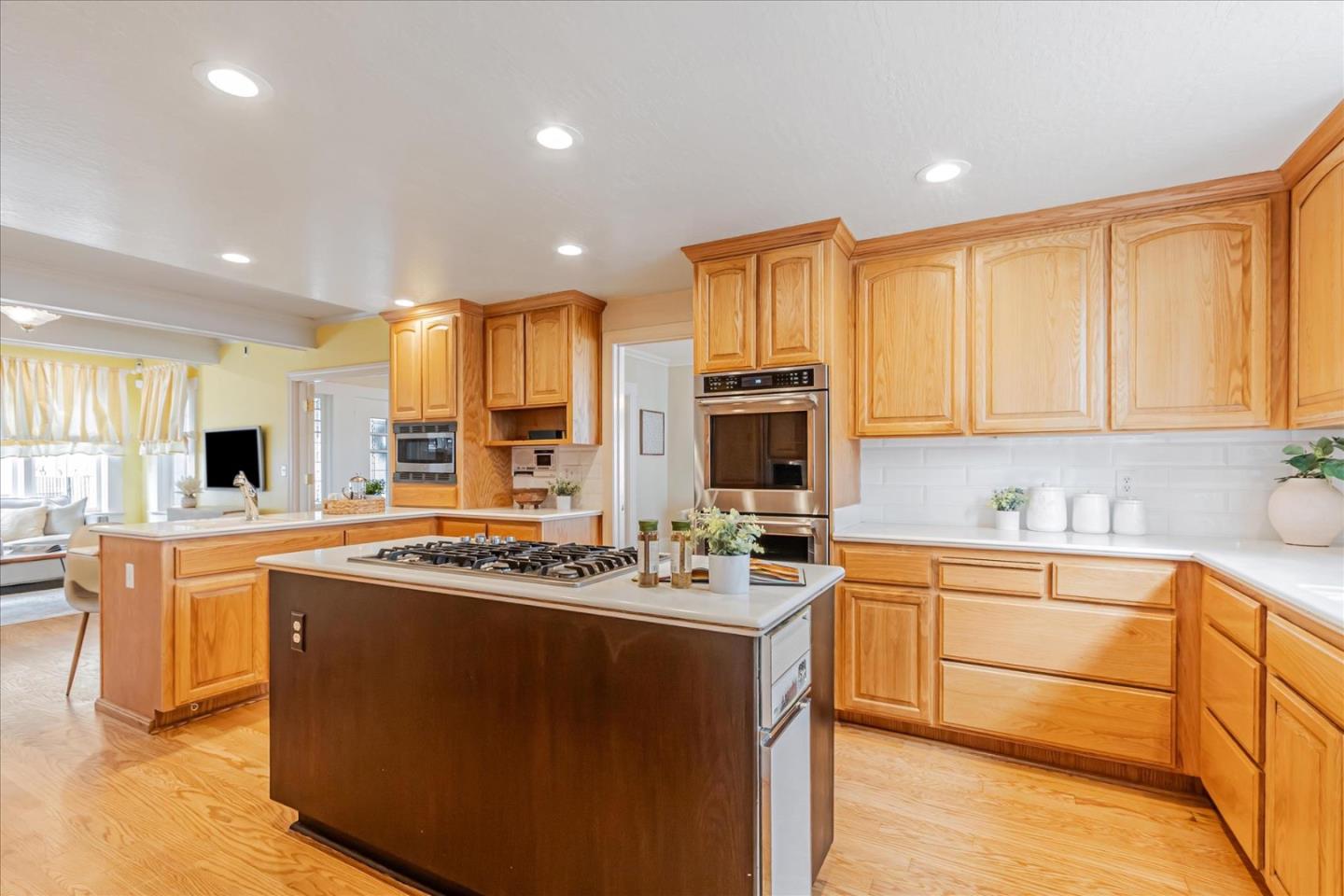 Detail Gallery Image 22 of 60 For 137 S 17th St, San Jose,  CA 95112 - 4 Beds | 2/1 Baths