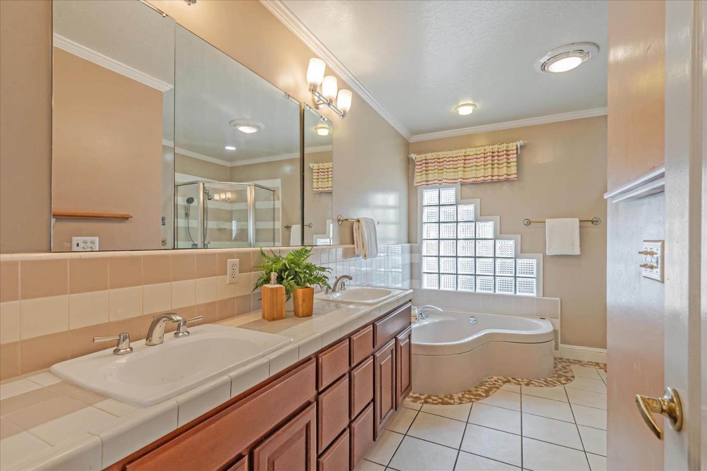 Detail Gallery Image 49 of 60 For 137 S 17th St, San Jose,  CA 95112 - 4 Beds | 2/1 Baths