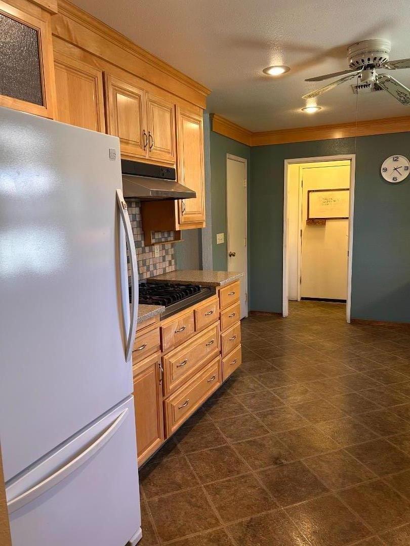 Detail Gallery Image 10 of 27 For 754 Meadowlark Ave, Los Banos,  CA 93635 - 2 Beds | 2 Baths