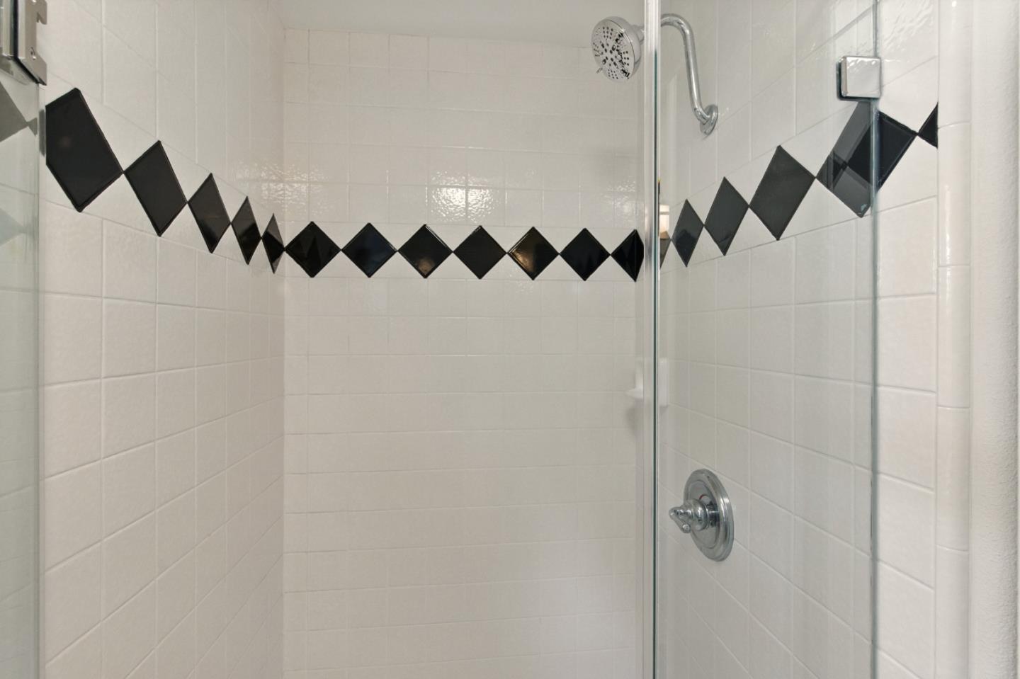 Detail Gallery Image 62 of 116 For 1435 Rosecrest Ter, San Jose,  CA 95126 - 5 Beds | 3/1 Baths