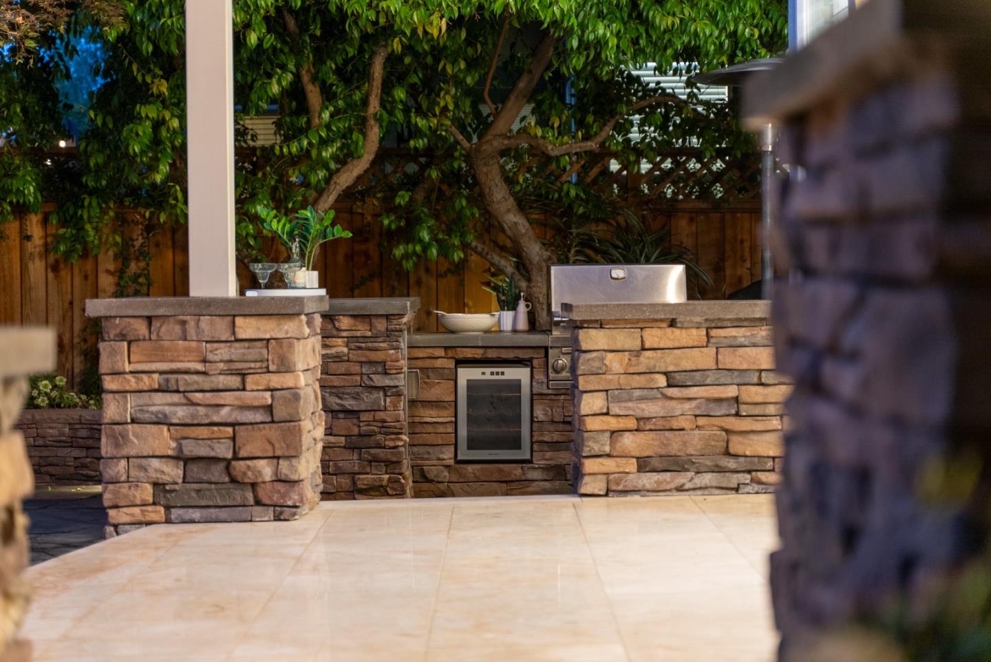 Detail Gallery Image 73 of 116 For 1435 Rosecrest Ter, San Jose,  CA 95126 - 5 Beds | 3/1 Baths