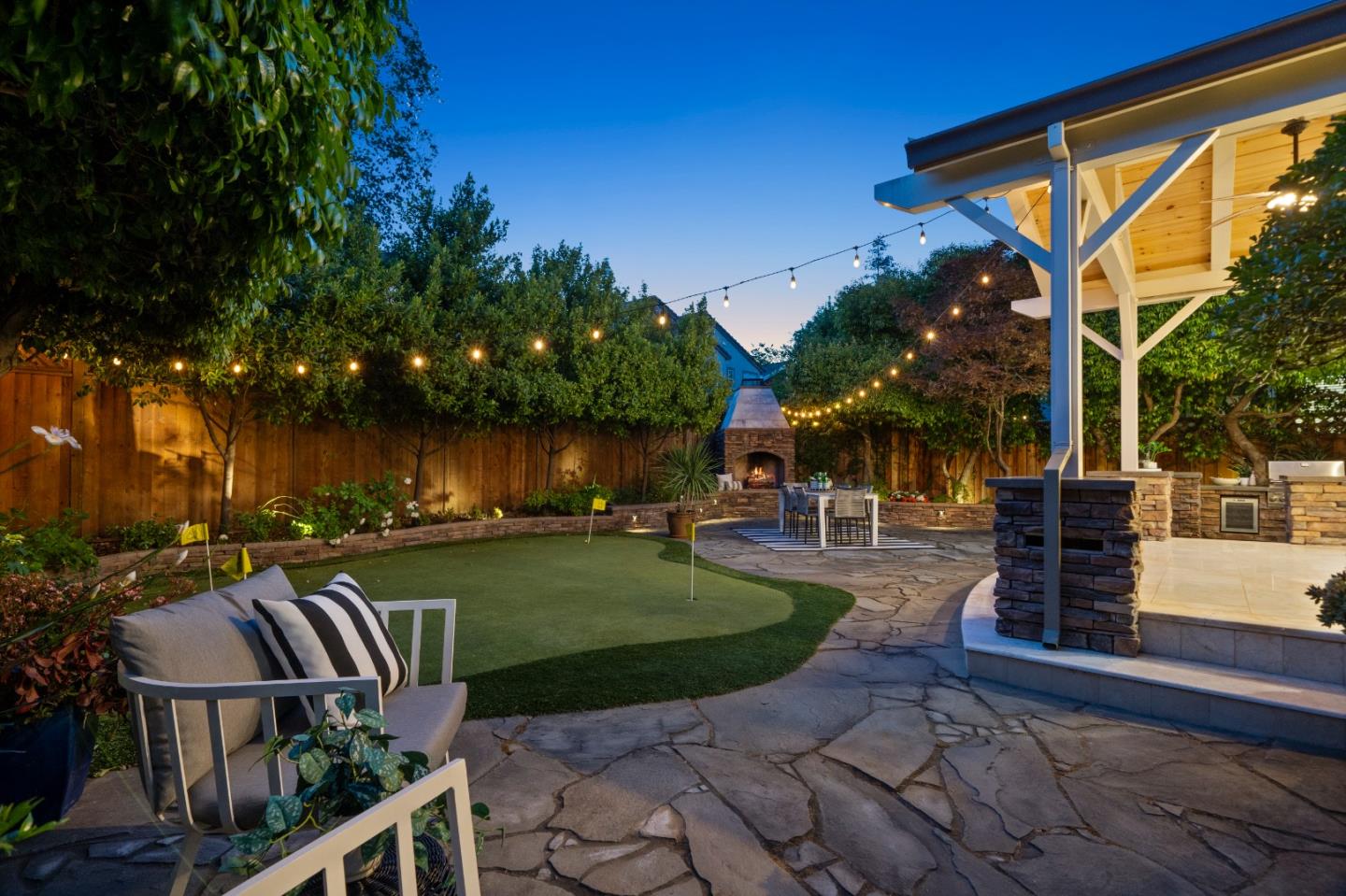 Detail Gallery Image 74 of 116 For 1435 Rosecrest Ter, San Jose,  CA 95126 - 5 Beds | 3/1 Baths
