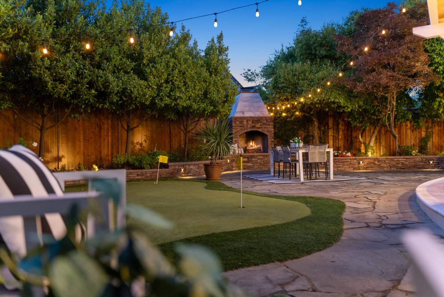 Detail Gallery Image 75 of 116 For 1435 Rosecrest Ter, San Jose,  CA 95126 - 5 Beds | 3/1 Baths