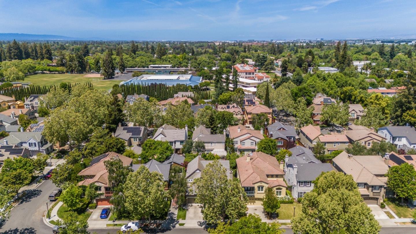 Detail Gallery Image 89 of 116 For 1435 Rosecrest Ter, San Jose,  CA 95126 - 5 Beds | 3/1 Baths