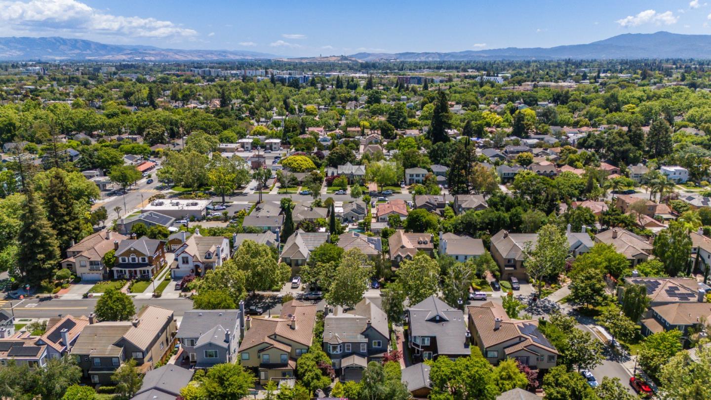 Detail Gallery Image 91 of 116 For 1435 Rosecrest Ter, San Jose,  CA 95126 - 5 Beds | 3/1 Baths
