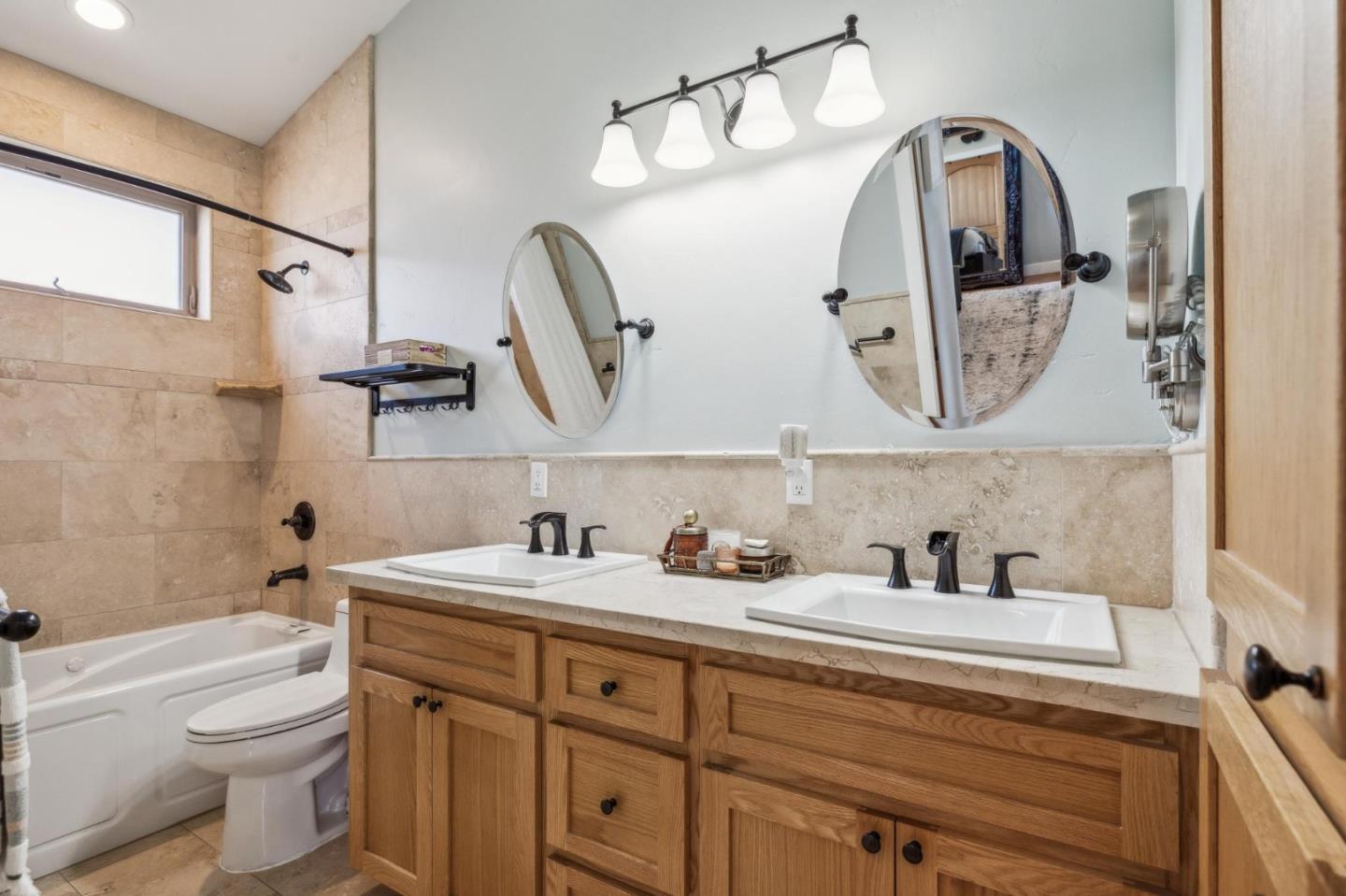 Detail Gallery Image 23 of 41 For 456 Grand Blvd, Half Moon Bay,  CA 94019 - 3 Beds | 2 Baths