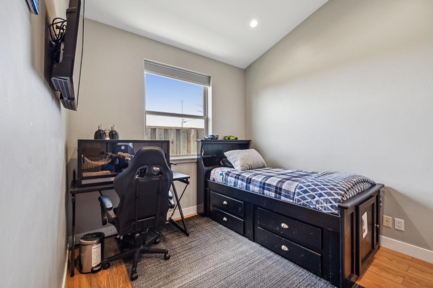Detail Gallery Image 24 of 41 For 456 Grand Blvd, Half Moon Bay,  CA 94019 - 3 Beds | 2 Baths