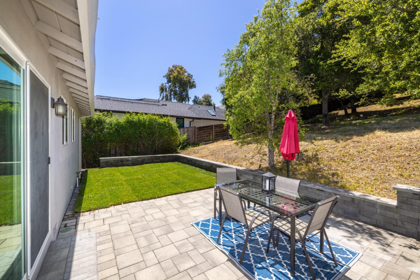 Detail Gallery Image 24 of 51 For 732 Alameda De Las Pulgas, Belmont,  CA 94002 - 3 Beds | 2 Baths