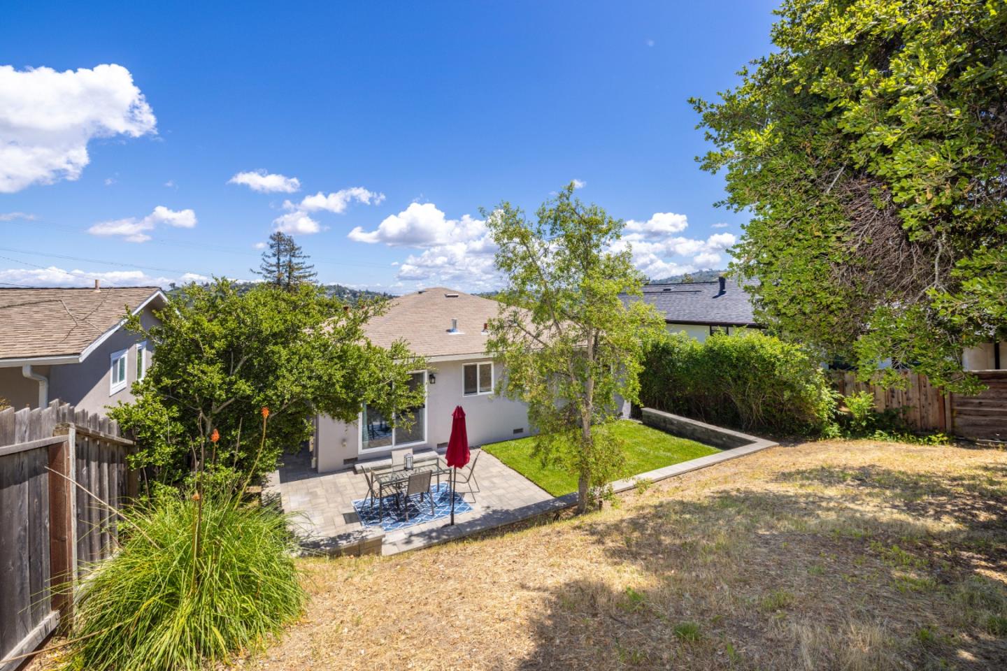 Detail Gallery Image 37 of 51 For 732 Alameda De Las Pulgas, Belmont,  CA 94002 - 3 Beds | 2 Baths