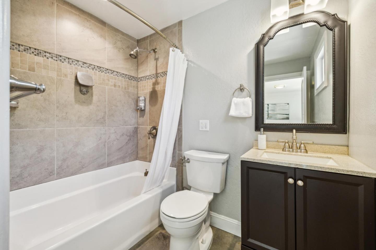 Detail Gallery Image 18 of 27 For 2628 Brewster Ave, Redwood City,  CA 94062 - 3 Beds | 3/1 Baths